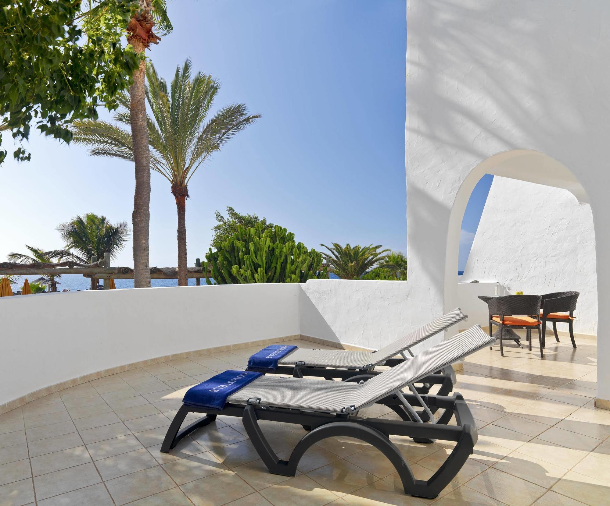H10 Timanfaya Palace - Adults Only Коста Бланка Экстерьер фото